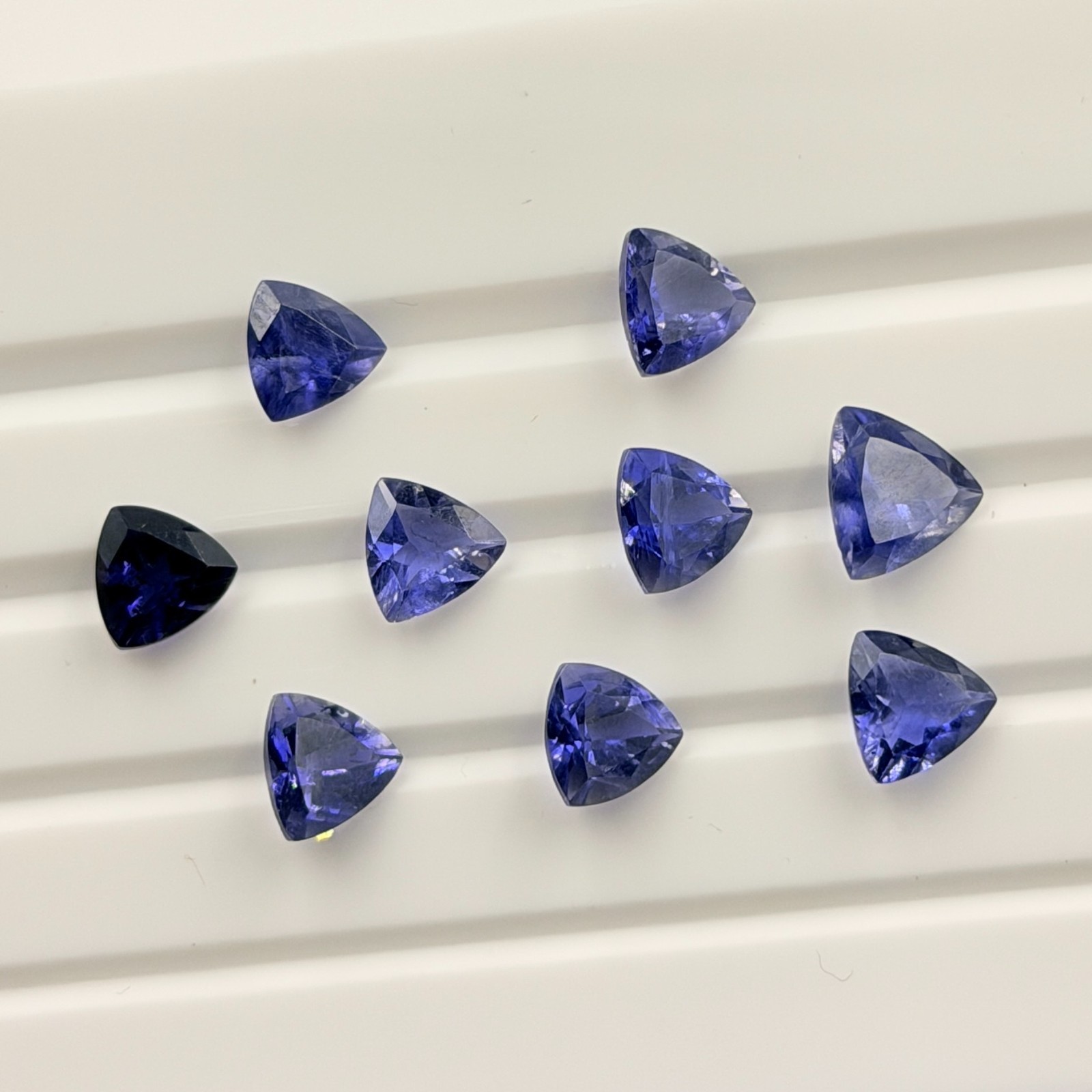 AAA+ Quality Blue iolite Trillion Faceted Cut Loose Gemstone 3X5MM TO 15x20MM