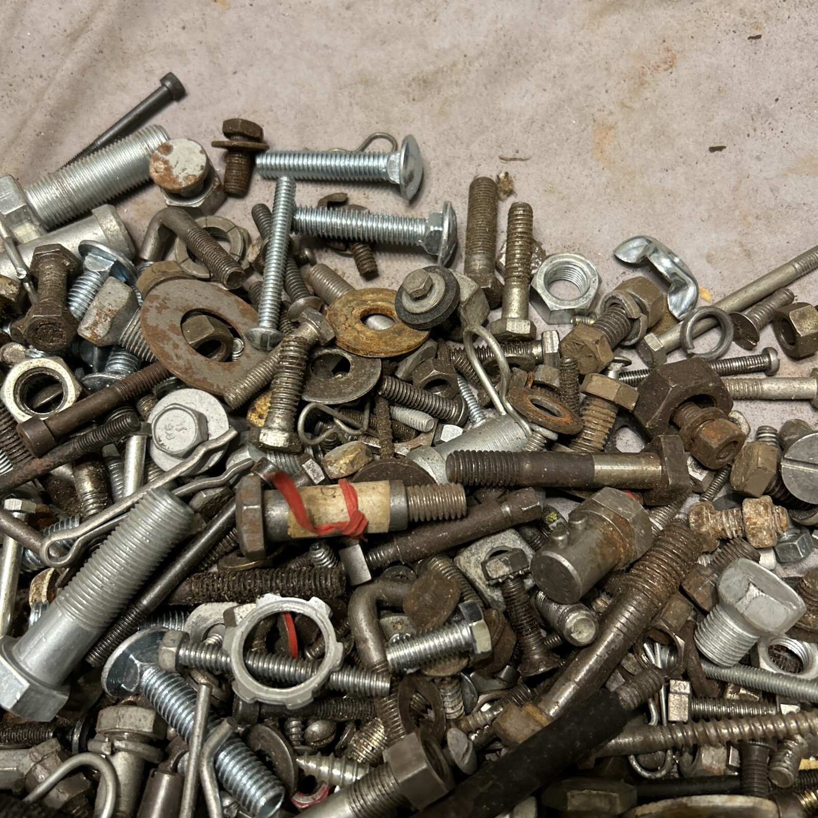 55LBS ASSORTED NEW/USED HARDWARE BOLTS, SCREWS, WASHERS, NUTS, CLIPS, PINS
