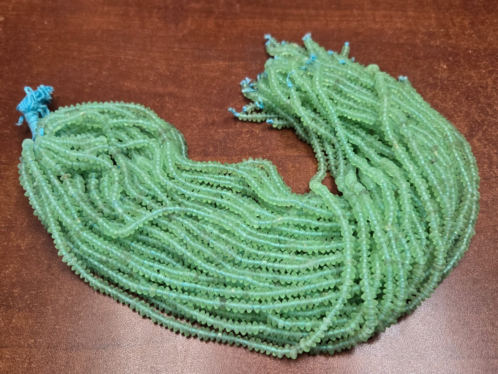 49 STRANDS GREEN GLASS BEADING BEADS 4mm #A250