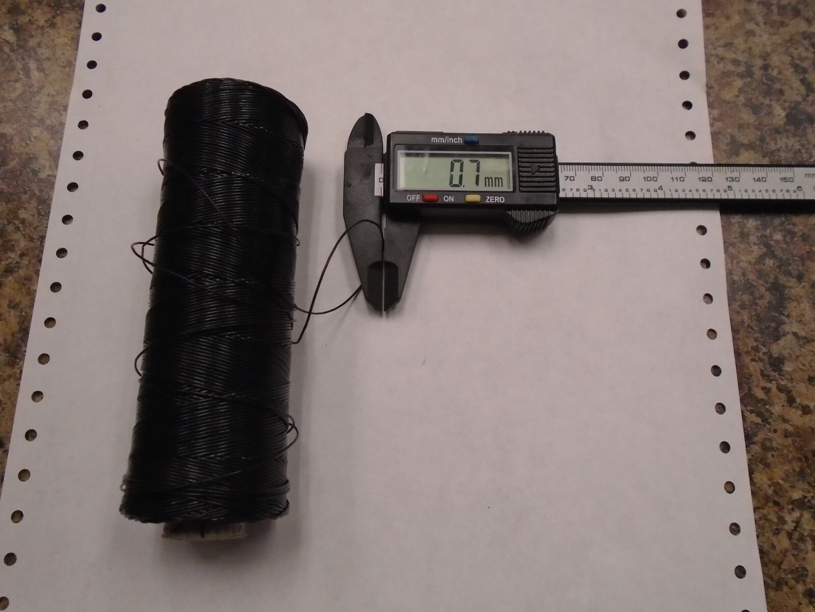One 5oz Spool Of 0.7mm Thick Black Nylon Bonded Saddle Leather Sewing Thread