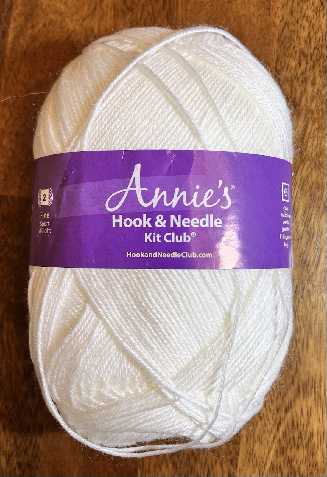 Annie’s Hook & Needle Kit Club White Acrylic Yarn Fine Sport Weight 2 500 Yds