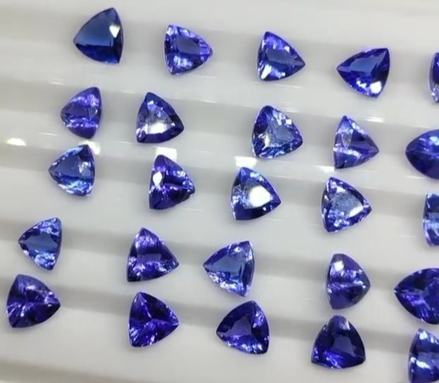 8 Ct D Color Blue VVS1 Trillion Cut Certified Loose Diamonds Natural 20Pc