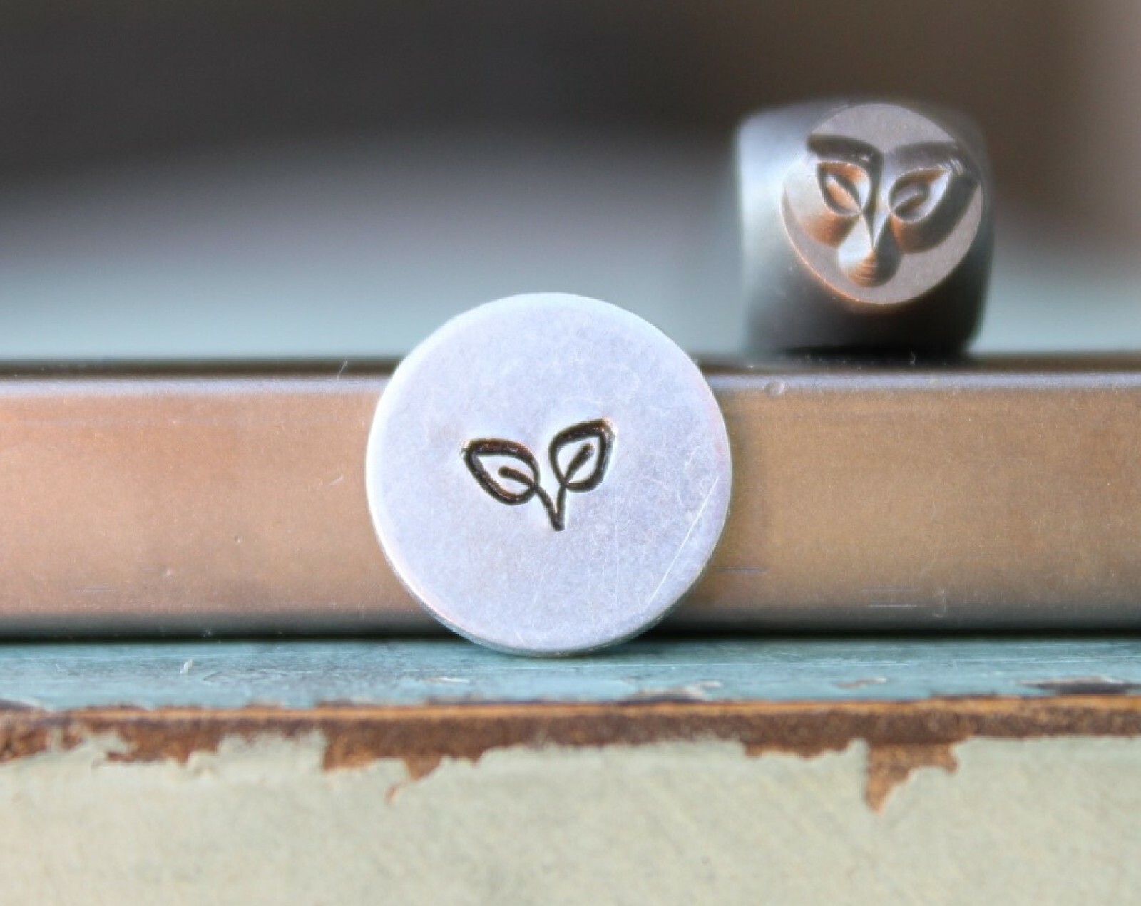 SUPPLY GUY 5mm Twin Leaves Metal Punch Design Stamp SGCH-504