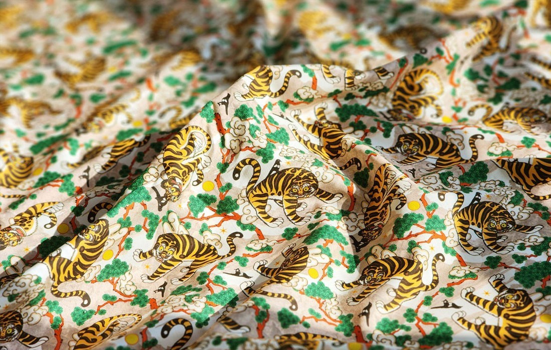 Korean Traditional Magpie & Tiger Beige Patterned Fabric made in Korea BTHY