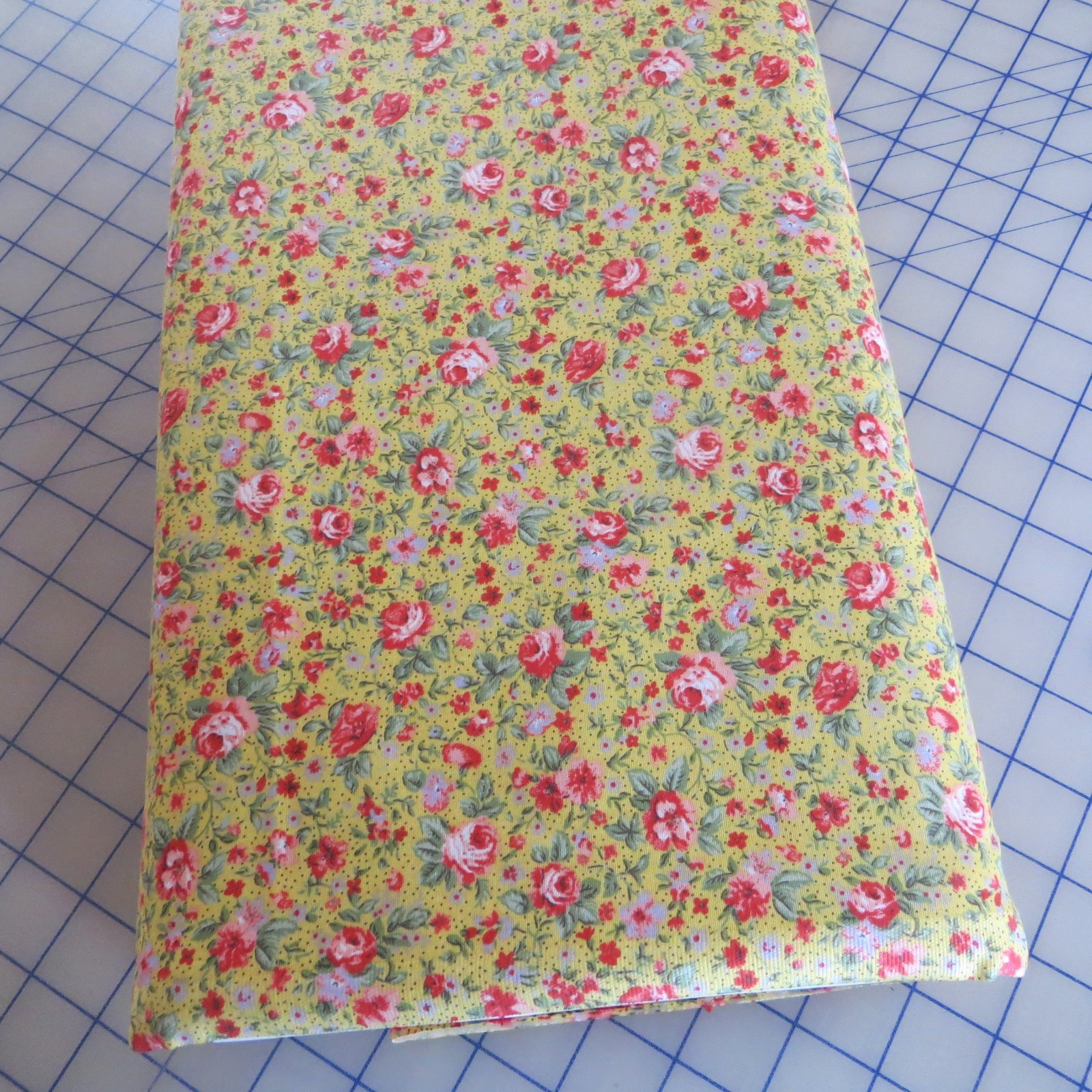 Yard ~ Country Floral Pink Roses On Yellow ~ $3.99 Ships Any Amount Of Fabric.