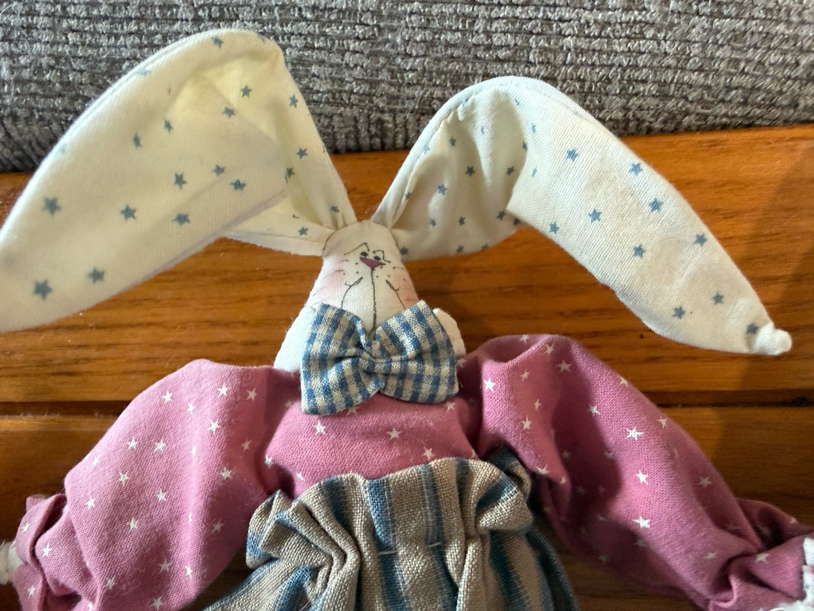 Vintage Handmade Bunny Rabbit Cloth Dolls Lot of 4 Primitive Country Decor