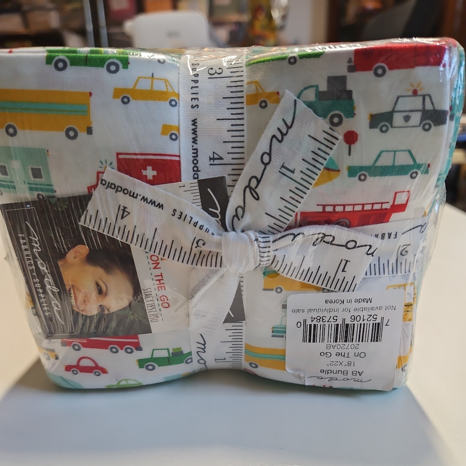New Moda ON THE GO 36 Fat Quarter Bundle 20720AB Quilt Fabric Stacy Iest Hsu