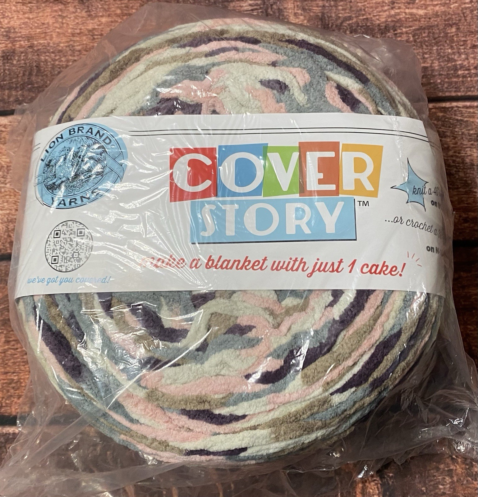 Lion Brand Yarns Cover Story Emery (220X) 6 Super Bulky 35 oz/547 yards New