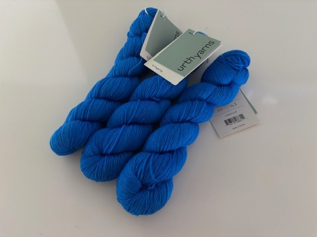 Urth Yarns – 100% SW Ultrafine Merino Wool – 3 skeins # 143 Royal Blue