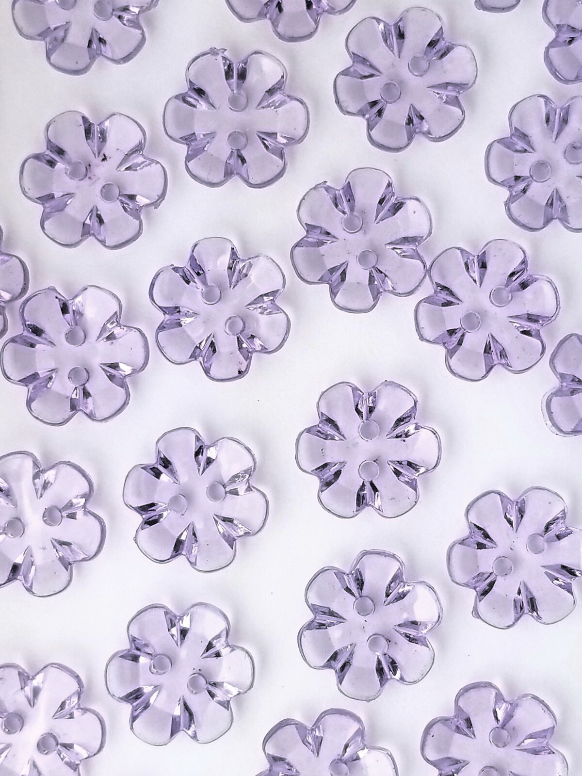 SIZE 20L – 1/2″, FLOWER BUTTON, LAVENDER, 1 GROSS, SHINY FINISH