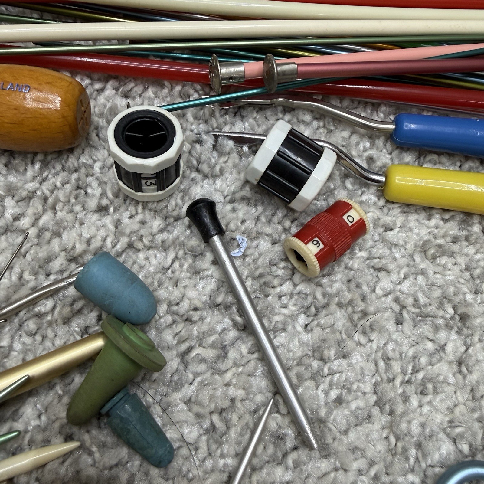 HUGE LOT crochet knitting needles hooks metal wood plastic (READ)