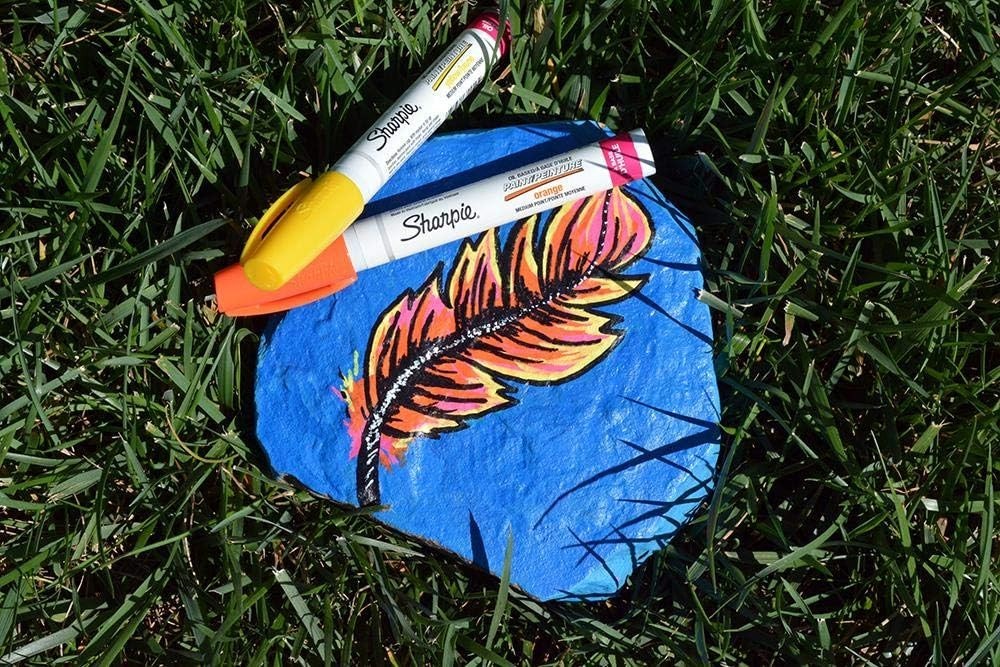 Sharpie Oil-Based Paint Markers 8-Pack Medium Point Assorted Colors Art Painting