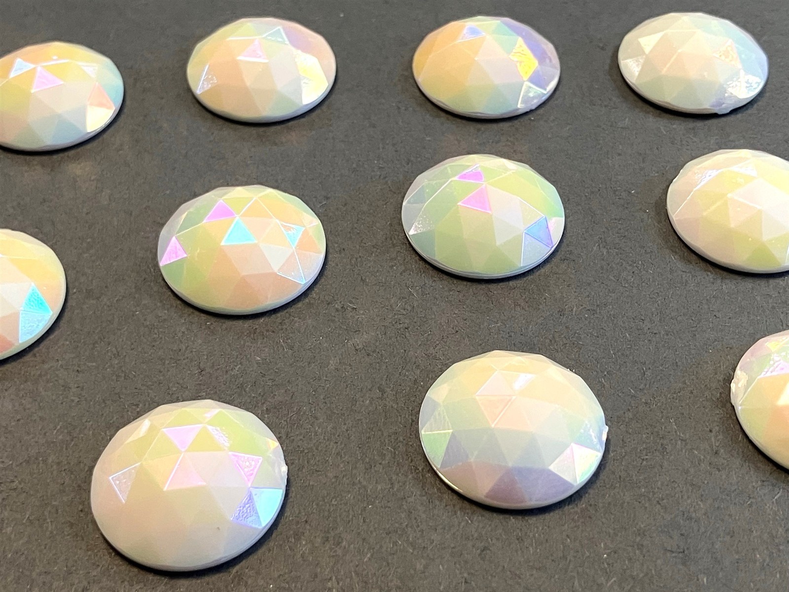 12 Vintage Chalk White Aurora Borealis Acrylic Faceted 20mm. Round Cabochons S12