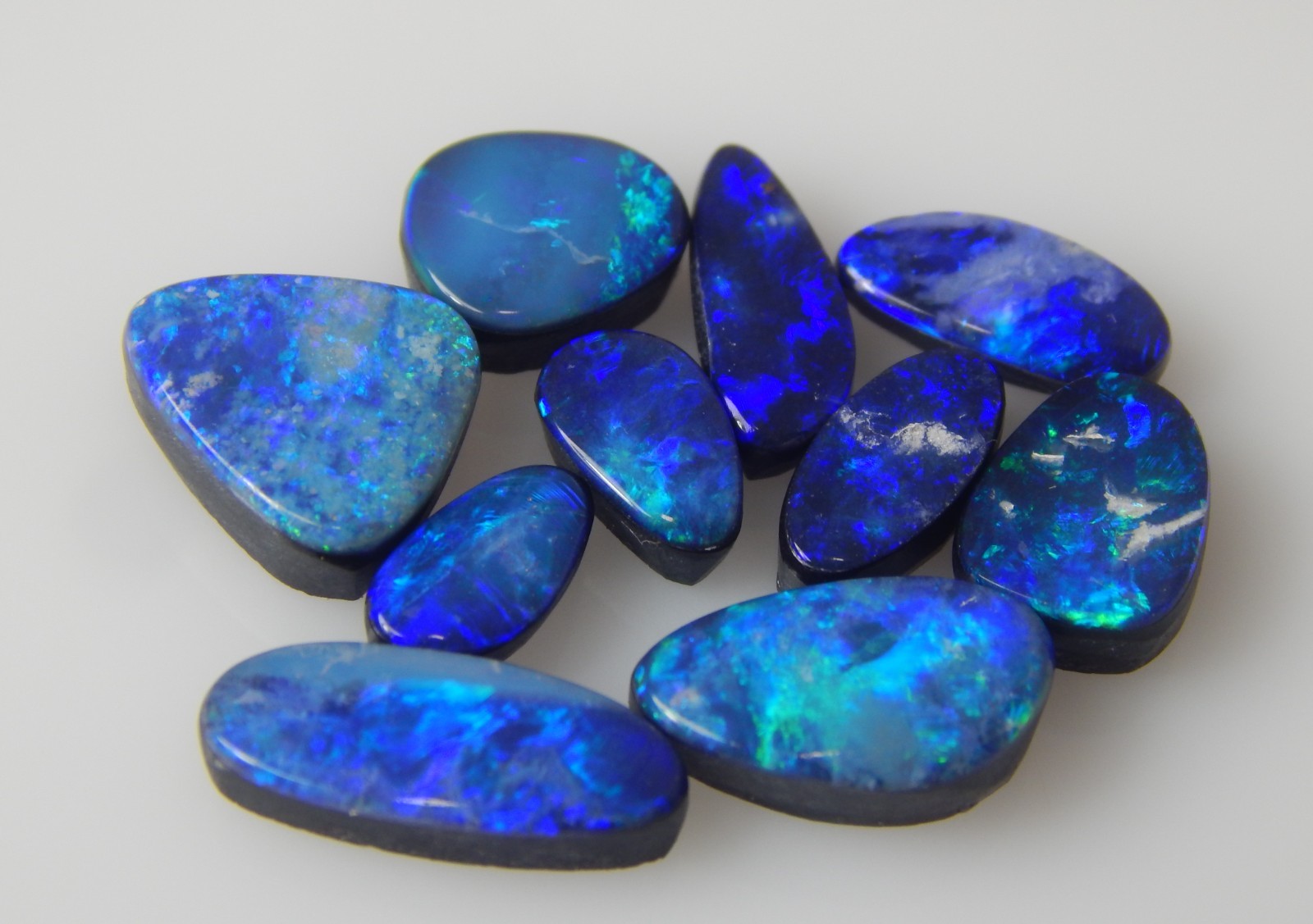 16.50 Carat Australian Doublet Opal 7x4x2 TO 10x8x3 MM 10 Pcs Excellent D-181