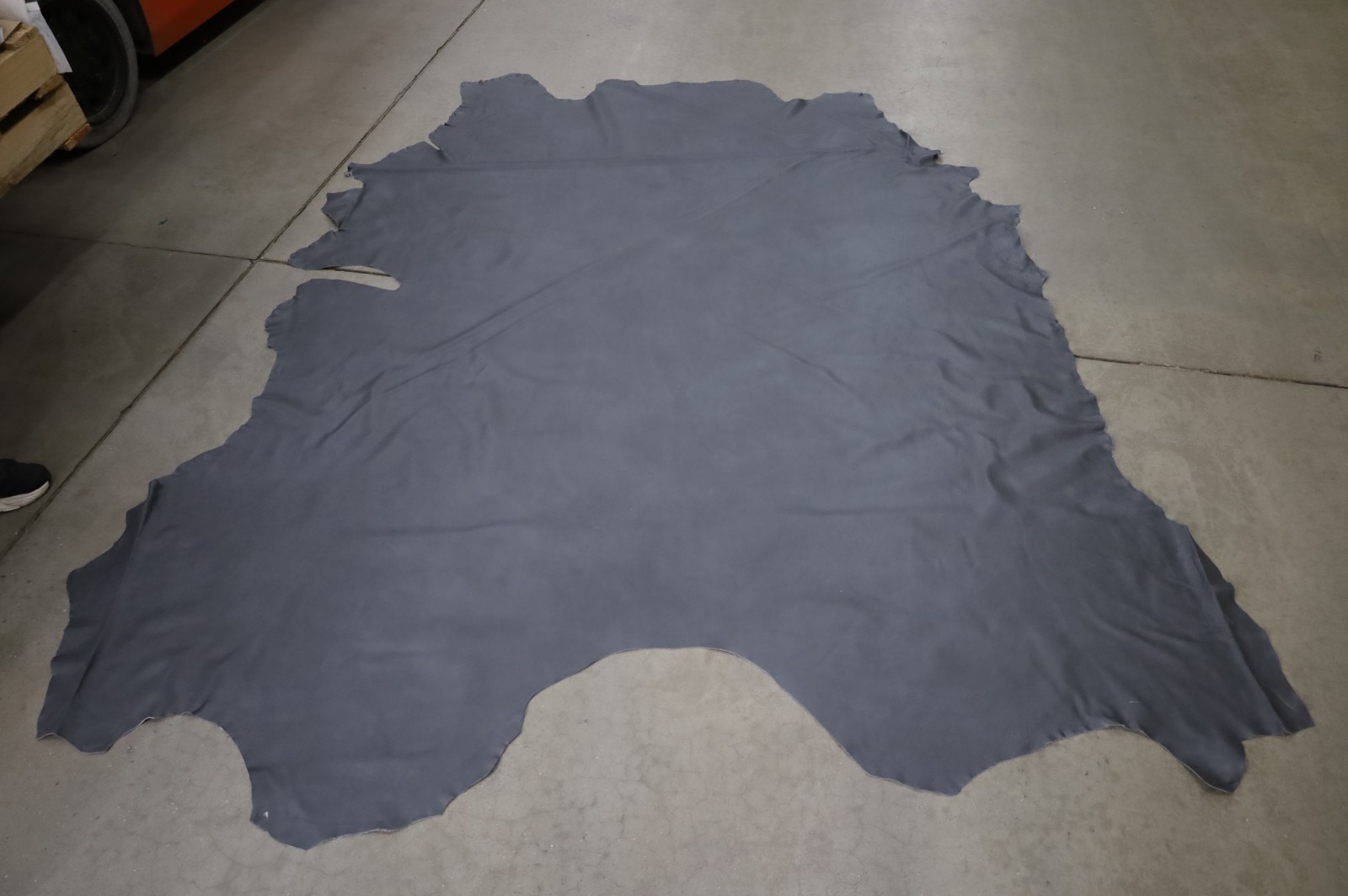 Gray Hide Upholstery Whole Full Cow Hide 50 Square Feet Stunning