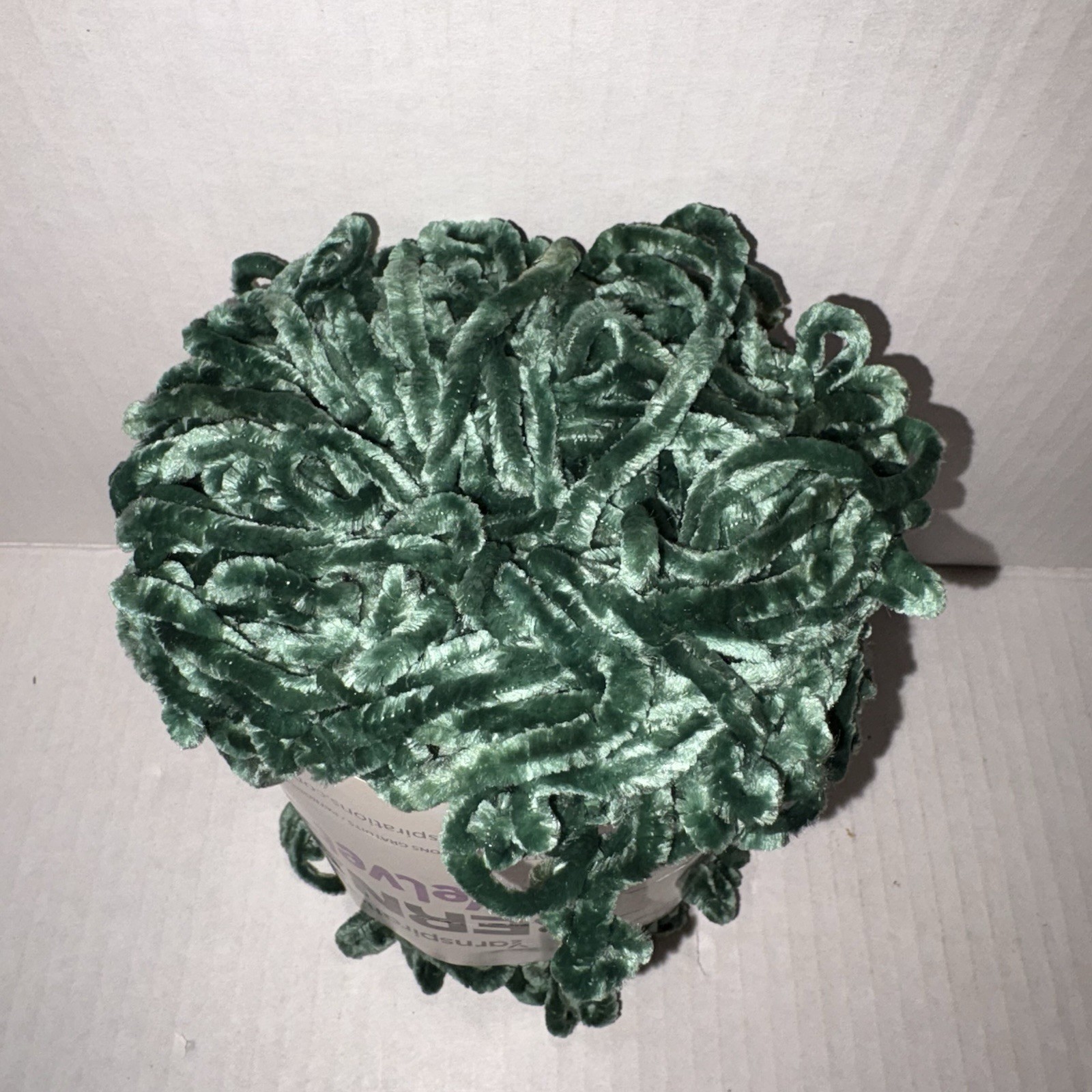 Yarnspiration Bernat Velvet Yarn 100% polyester Pine Green Wt. 5 Bulky
