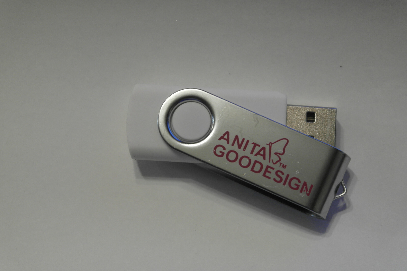 Anita Goodesign Official Embroidery Machine Design CROWN USB. 154 Collections