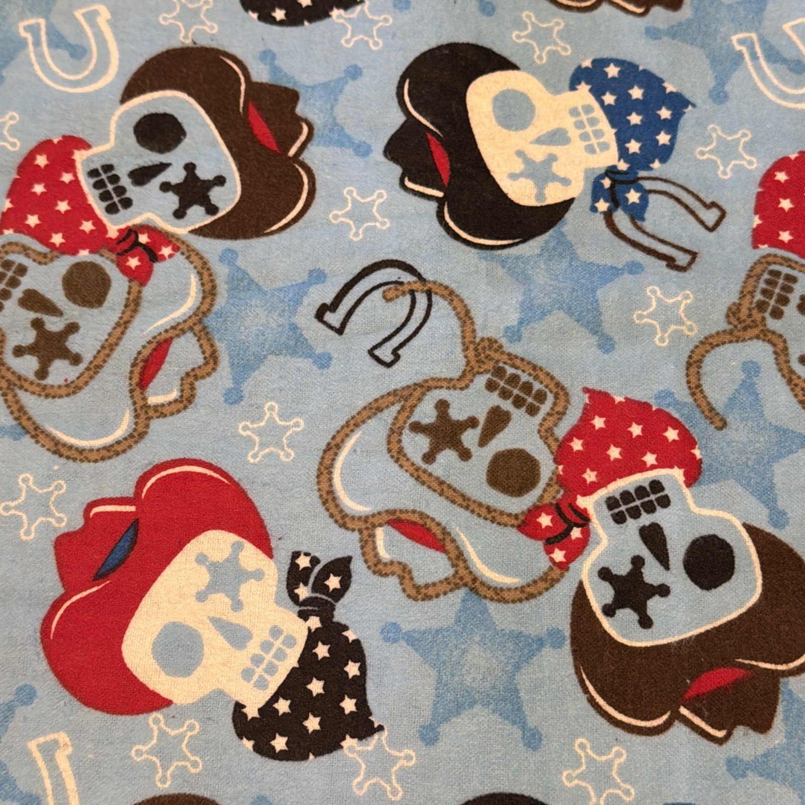 Joann Fabrics 4 Yards Cotton Flannel , Rodeo Skulls, Cowboy, Horse Shoe, Bandana
