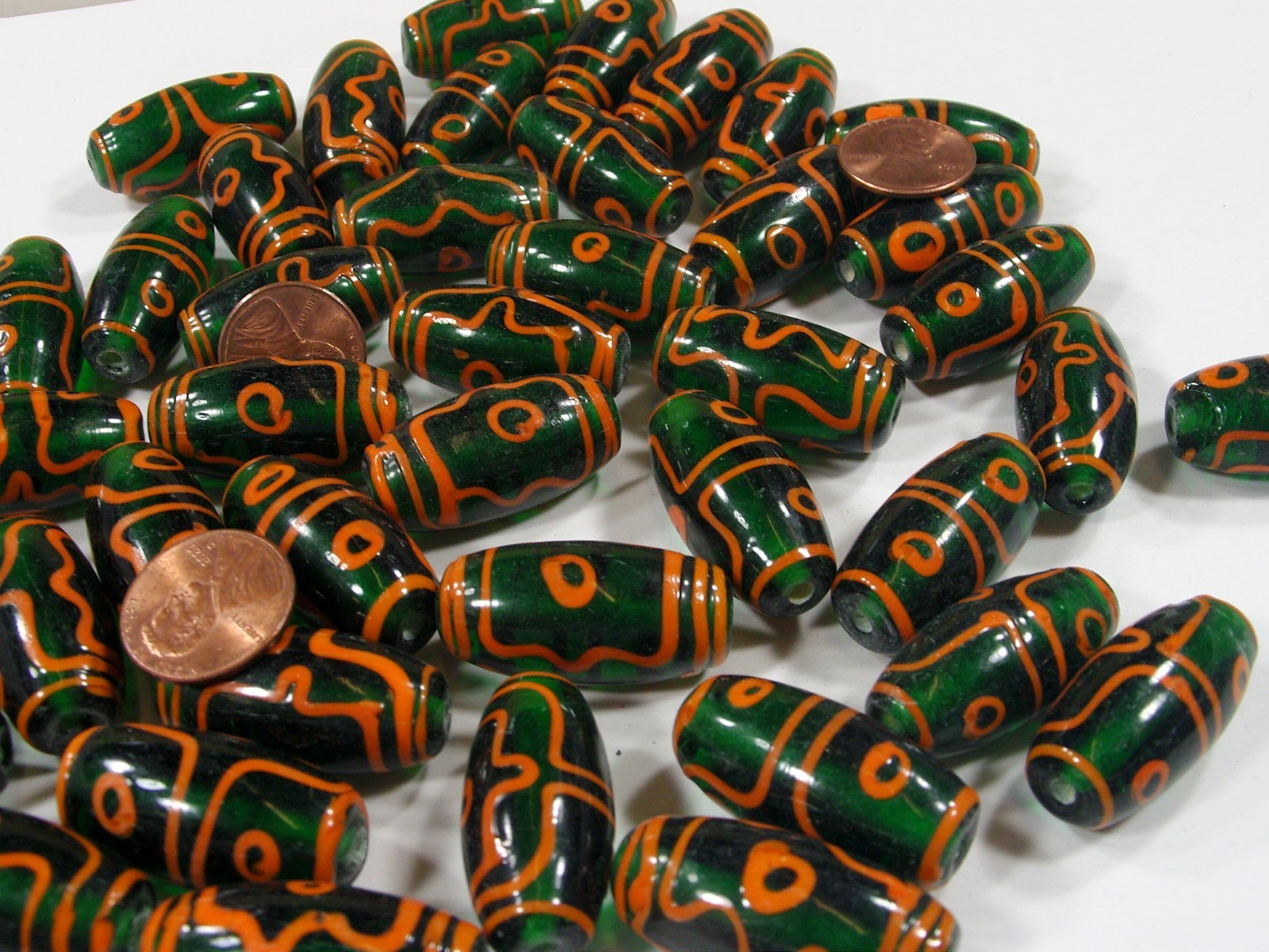 2 Pounds Large Oval Green India Handmade Glass Beads Wholesale Lot (PNT-2) ⭐