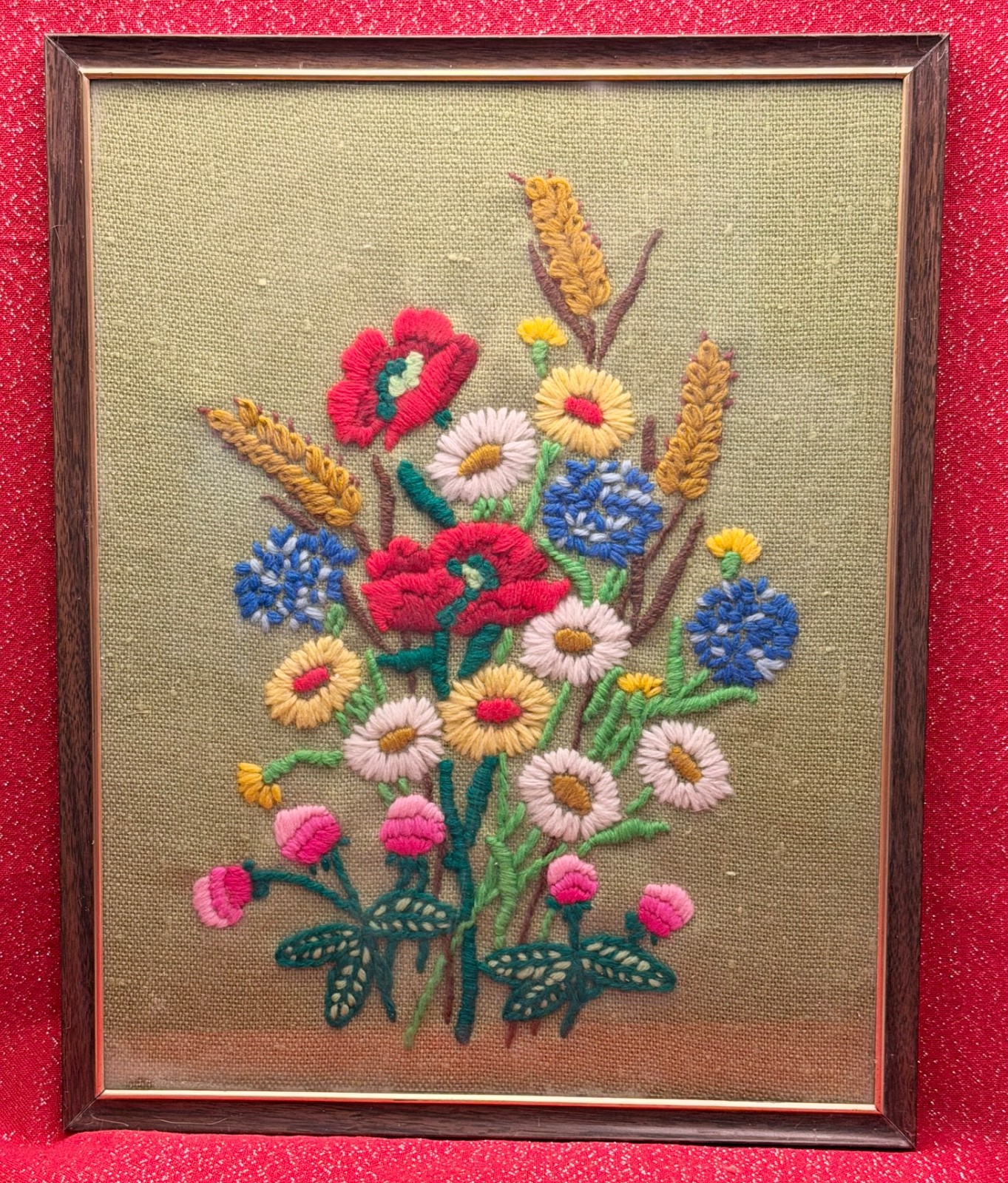 VINTAGE 1970s CREWEL EMBROIDERED PICTURE FRAMED – SUMMER MEADOW FLOWERS – GREAT!