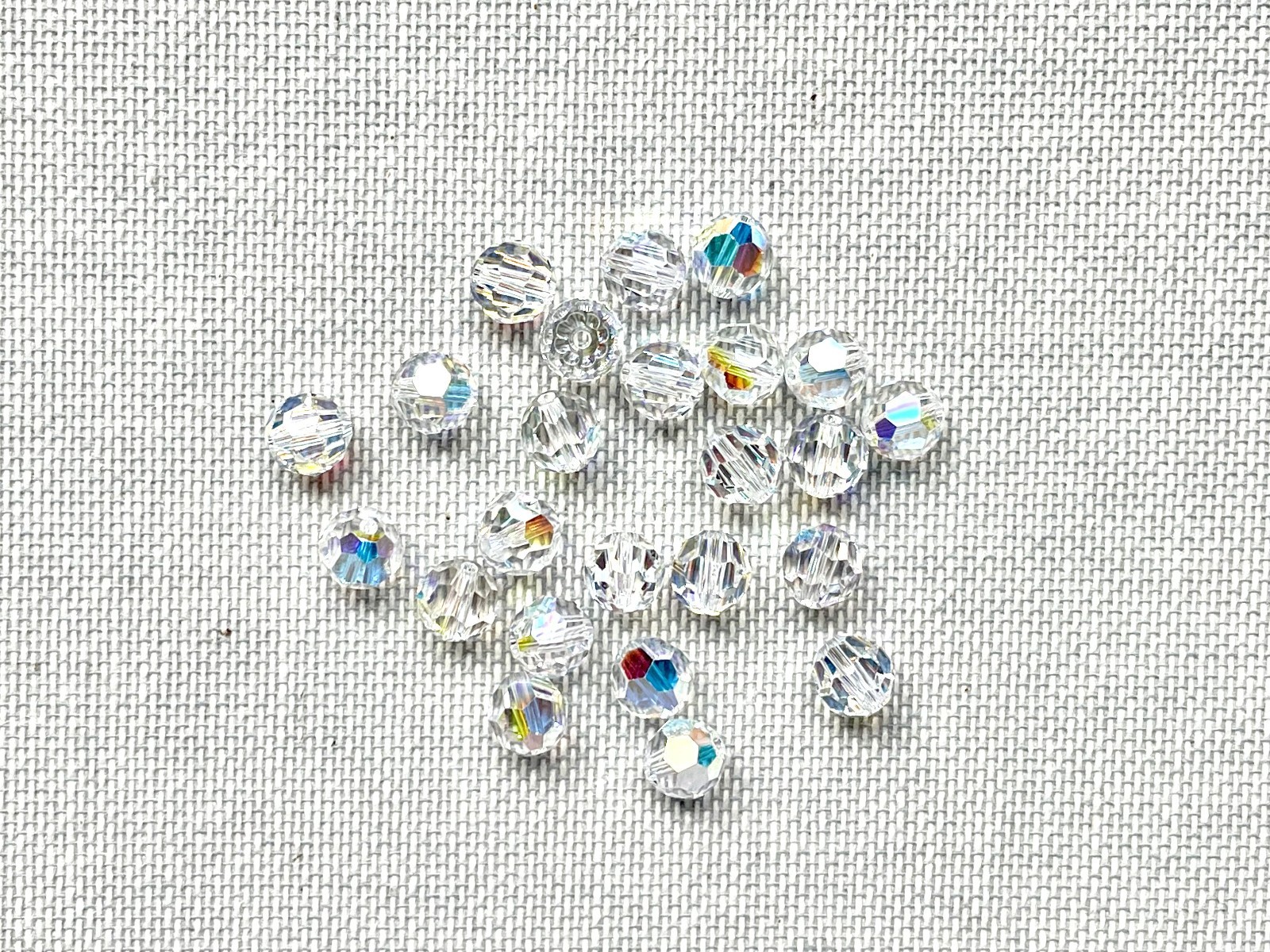 Swarovski Elements 5000 6mm Crystal Aurore Boreale (001 AB) Beads – 24 pcs