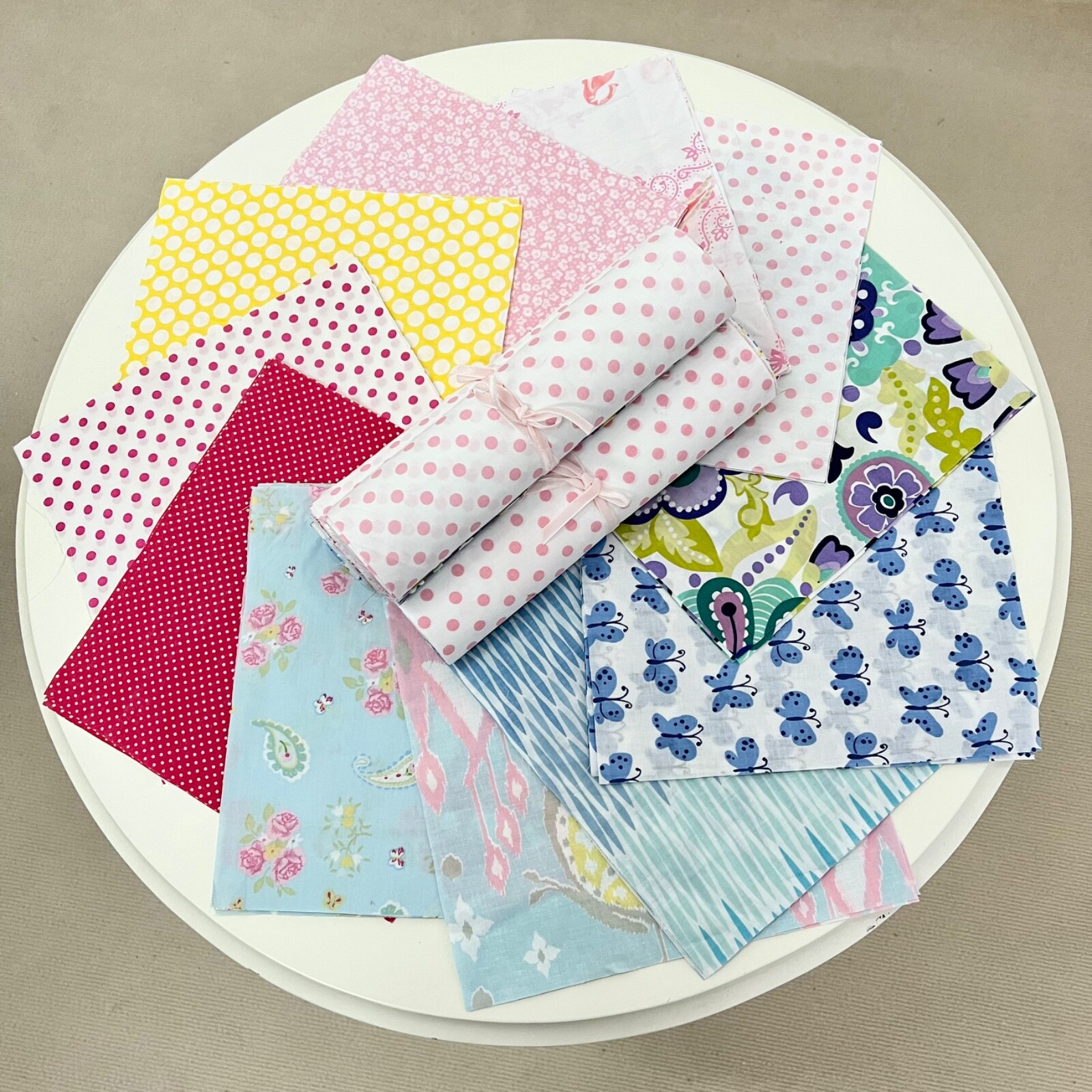 100 Mix Charm Pack Cotton Squares Patchwork Quilting Fabric Bundle Scraps Lot