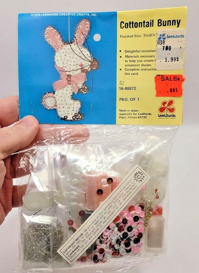 LeeWards COTTONTAIL BUNNY Vtg Easter Christmas Sequin Bead Ornament Kit Rabbit