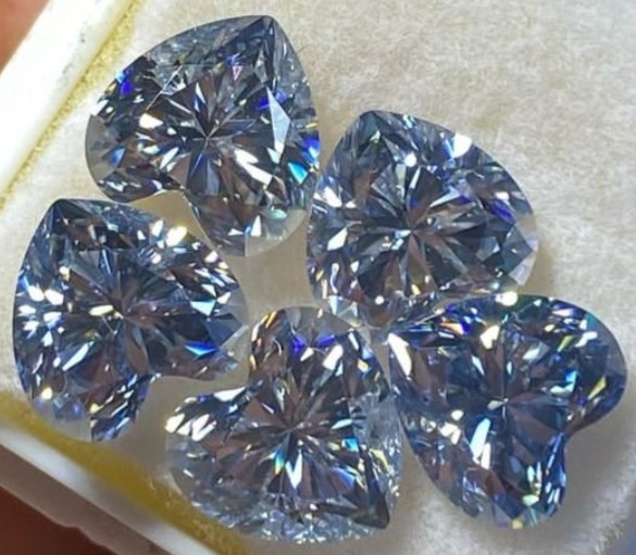 5 Pcs Natural Diamond CERTIFIED D Grade Heart Cut VVS1/ 5 mm Blue Gemstone