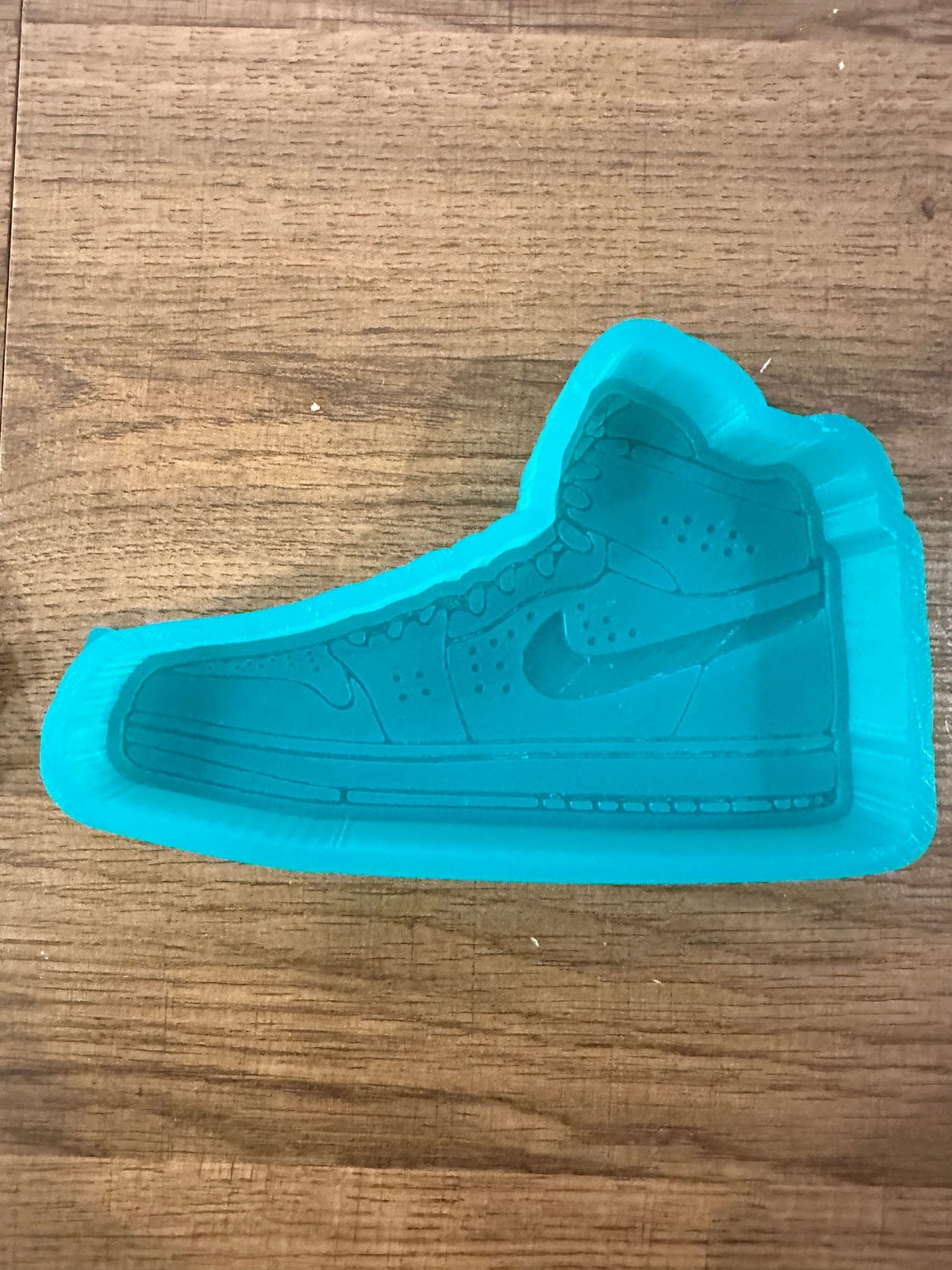 High-Top Sneaker Freshie Silicone Mold – Create Trendy and Unique Air-Fresheners