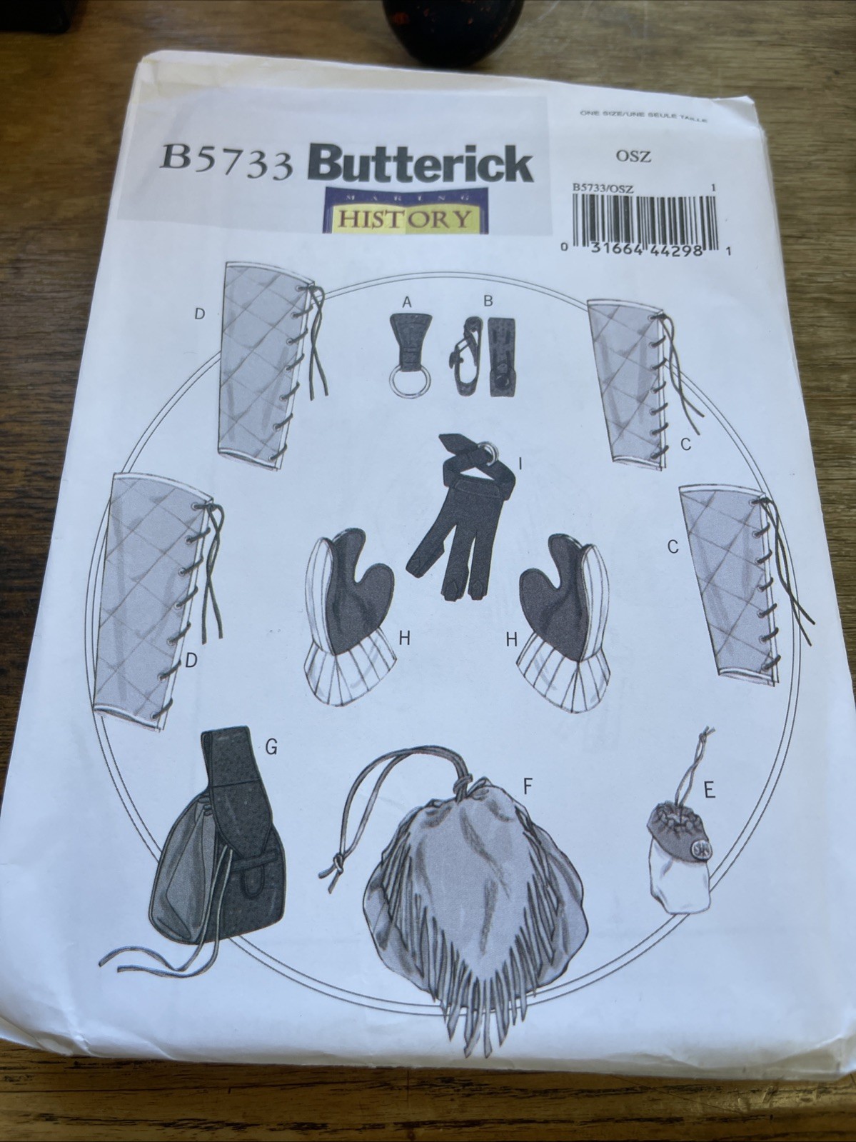Butterick Costume Pattern B5733 ~MAKING HISTORY~Renaissance/Medieval Accessories