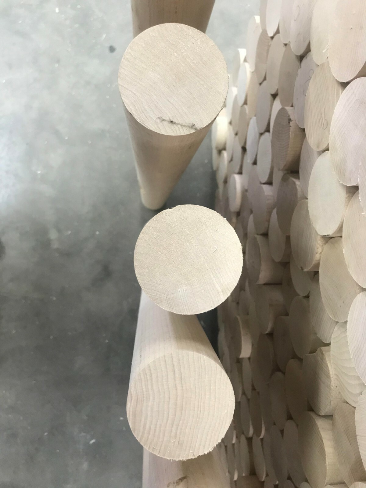 2-3/4″x36″ *FACTORY-SECOND* CURLY Hard Maple Dowel *Kiln Dried* Turning Wood