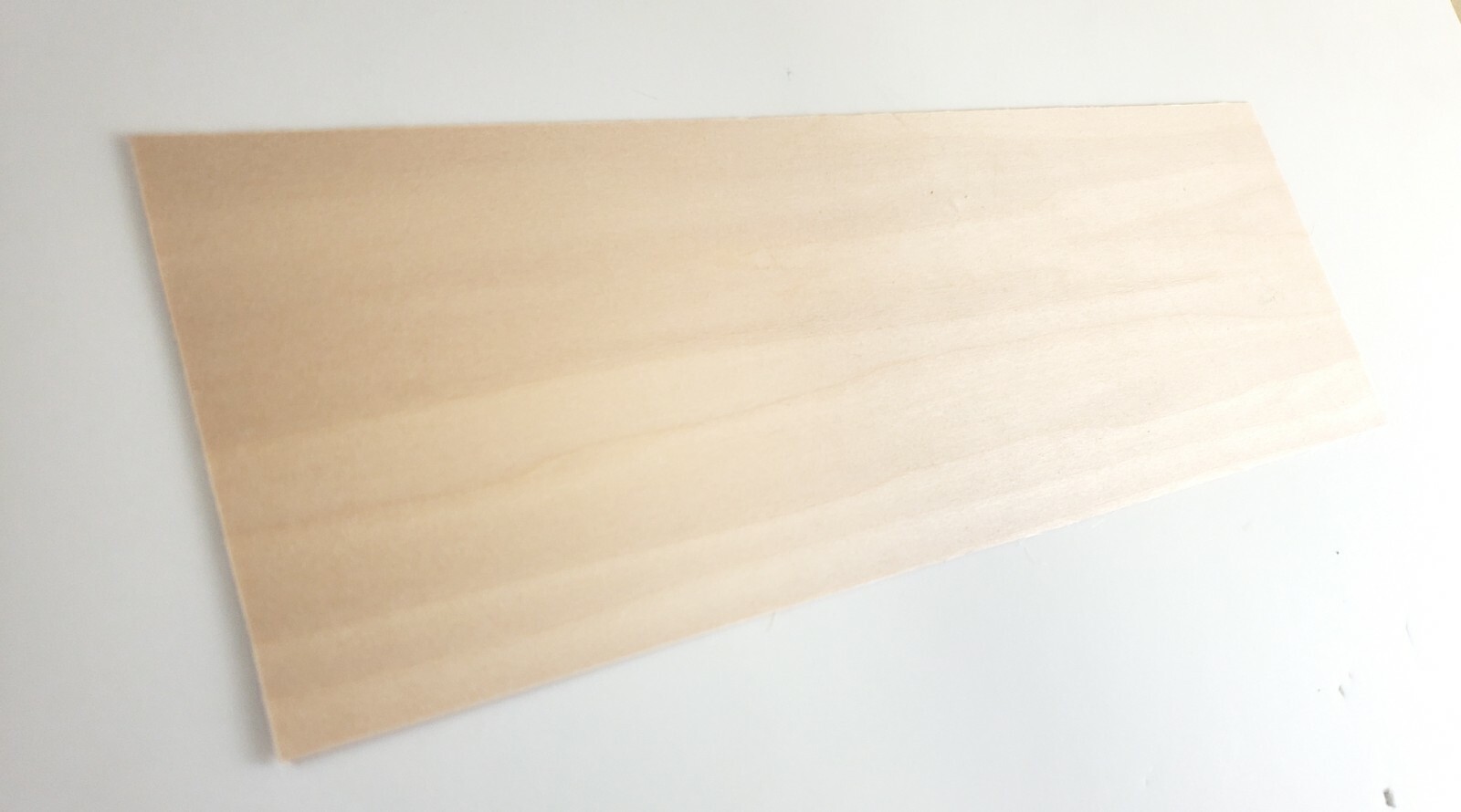 Basswood Sheet Plank Thin 1/32″ x 4″ x 12″ long Veneer Woodworking Laser