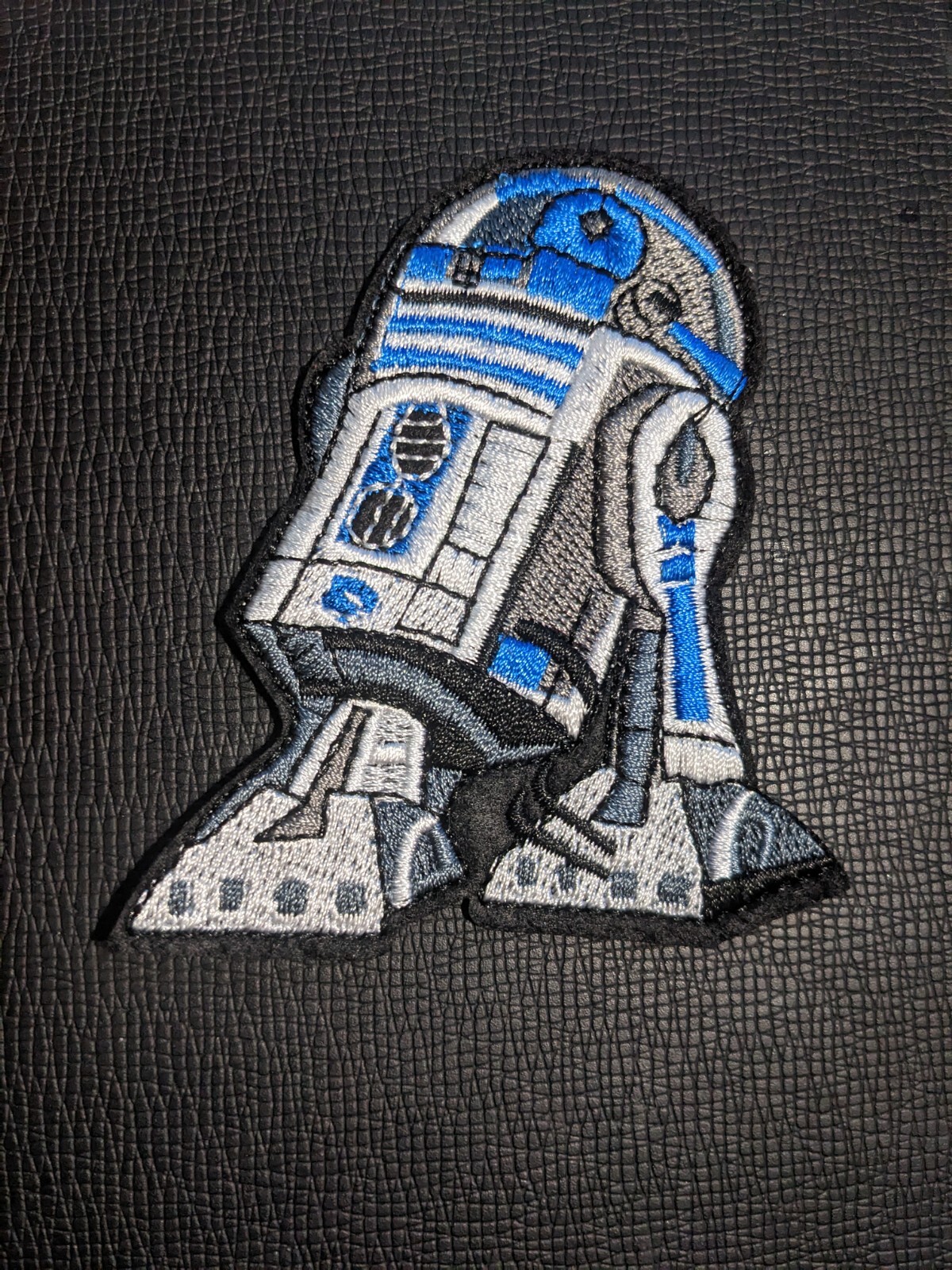 R2D2 Star Wars Patch Disney Droid Sci Fi Movies Film Embroidered Iron On 3.5×3″