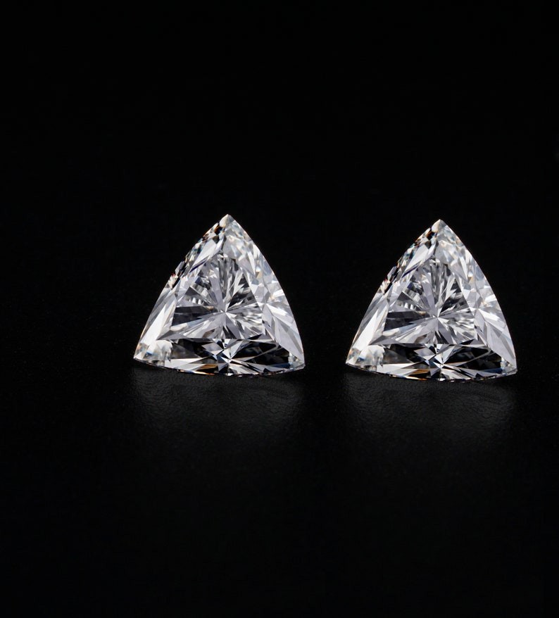 2.Ct Natural Trillion Cut White diamond CERTIFIED D Grade VVS1+1 MG32