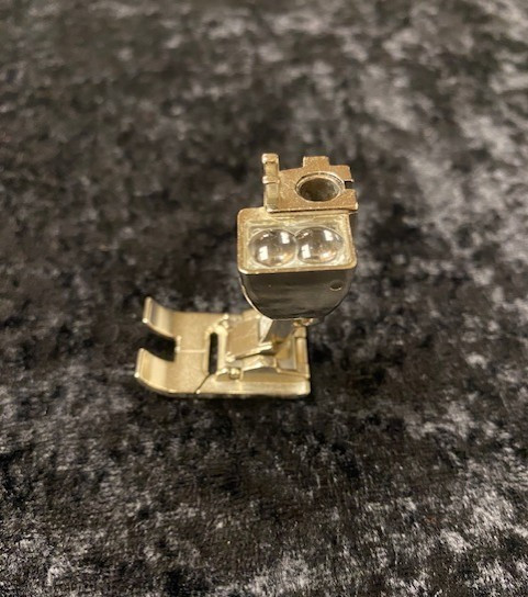 Genuine BERNINA #1C REVERSE PATTERN Presser Foot – NEW Style – 1C 2 Sensor 9mm