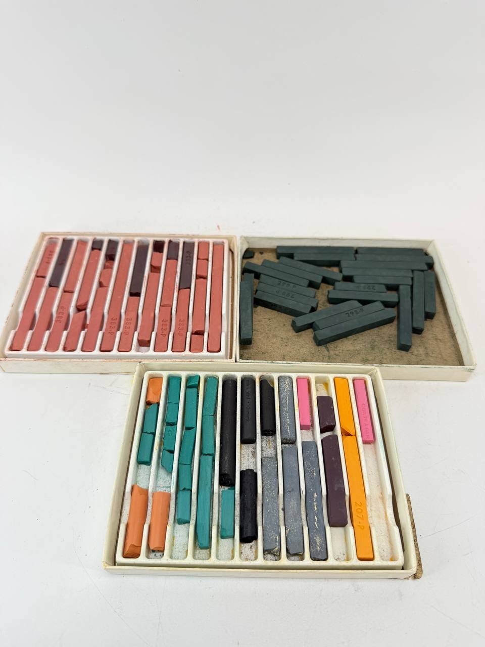 Vintage Design Nupastel Pastel Stick Mixed Set Lot Germany USA 0.86Lb