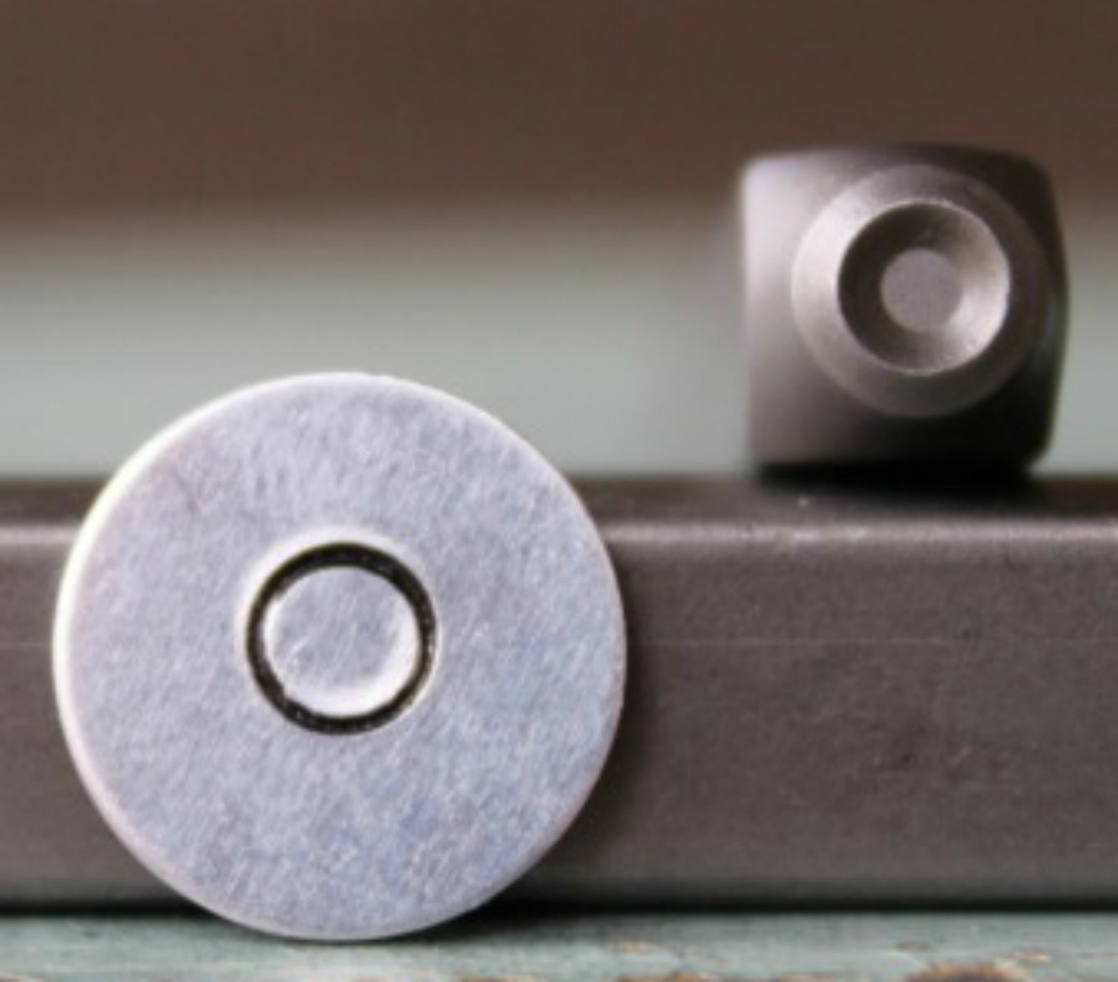 SUPPLY GUY 4mm Circle Metal Punch Design Stamp SGCH-273