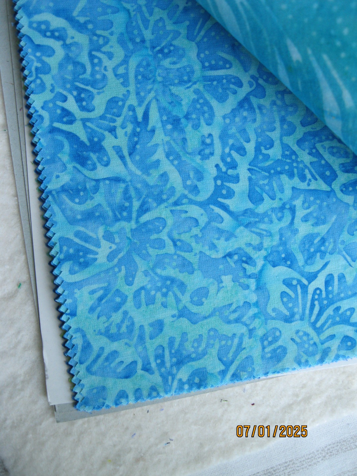 Boundless Fabrics Batiks – layer cake 10″ square, 42 pcs.