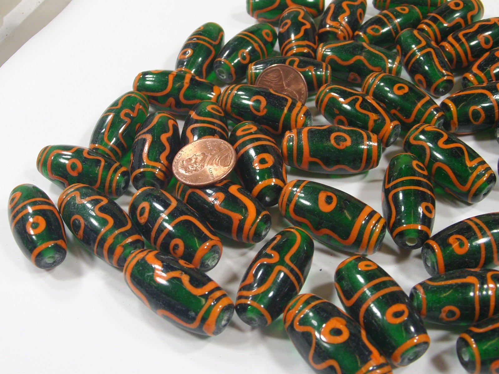 2 Pounds Large Oval Green India Handmade Glass Beads Wholesale Lot (PNT-2) ⭐