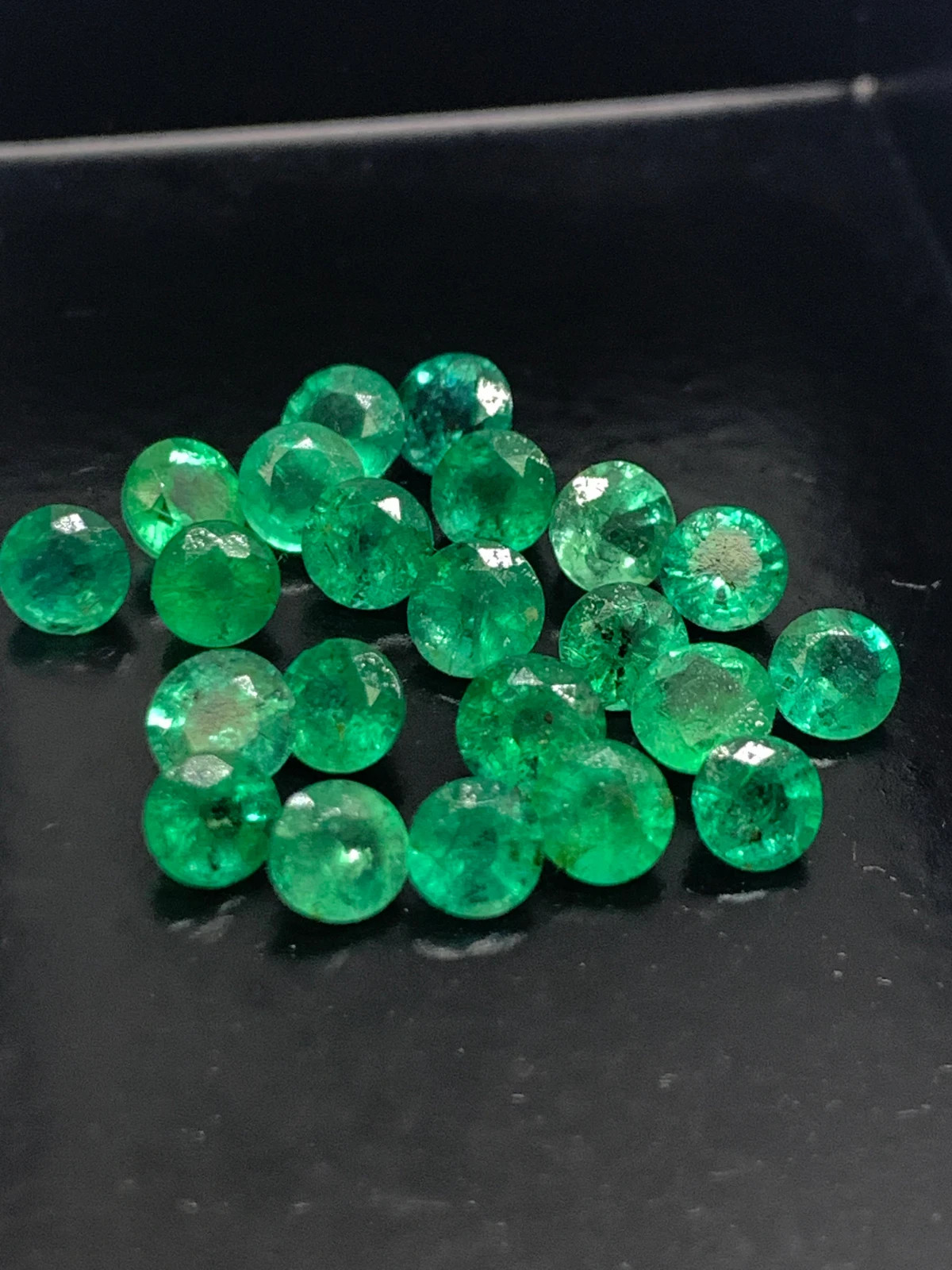 Natural Zambia Emerald Round Cut 3×3 MM 10 PC PKT Loose Gemstone For Jewelry