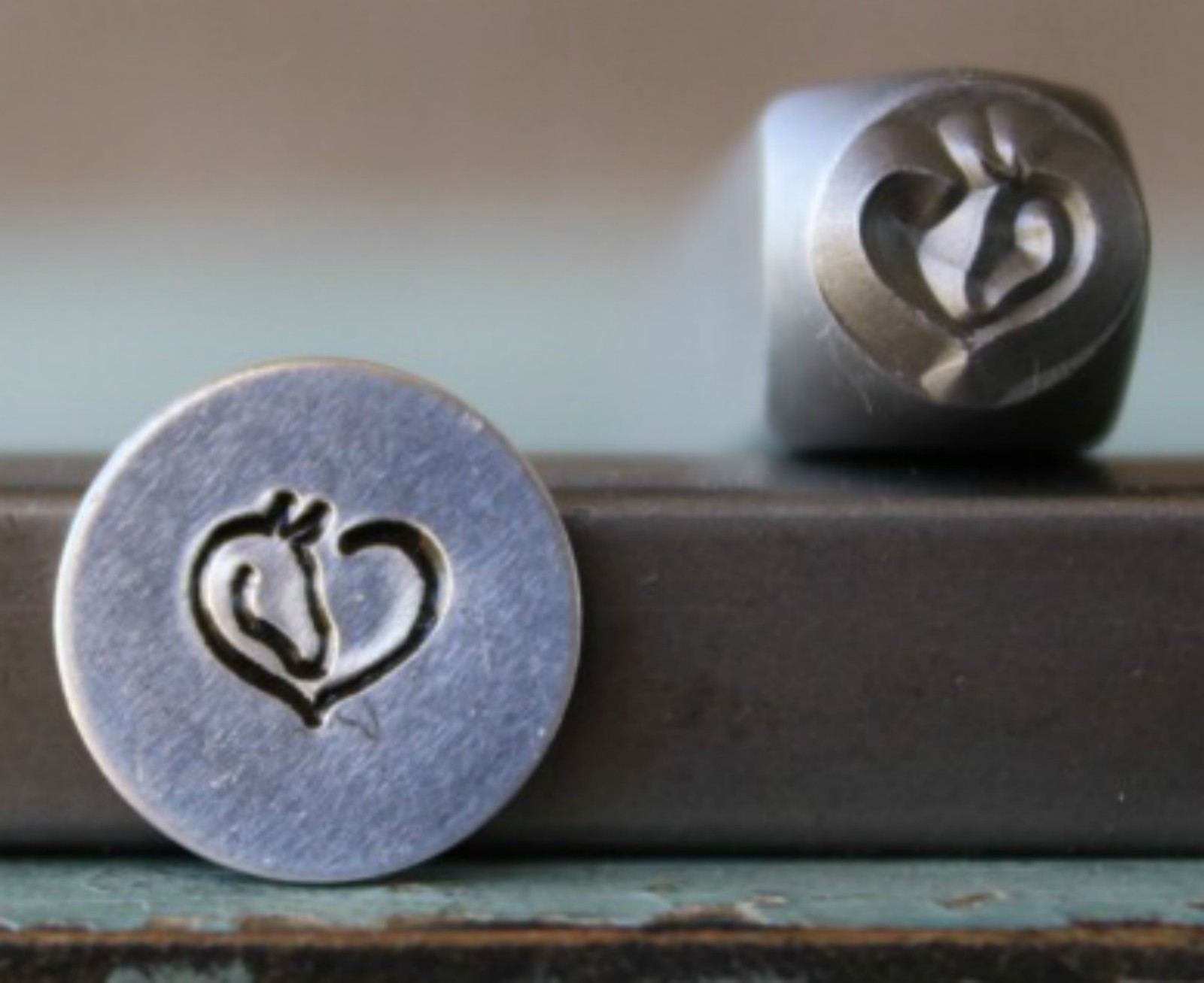 SUPPLY GUY 6mm Horse Heart Metal Punch Design Stamp SGCH-314