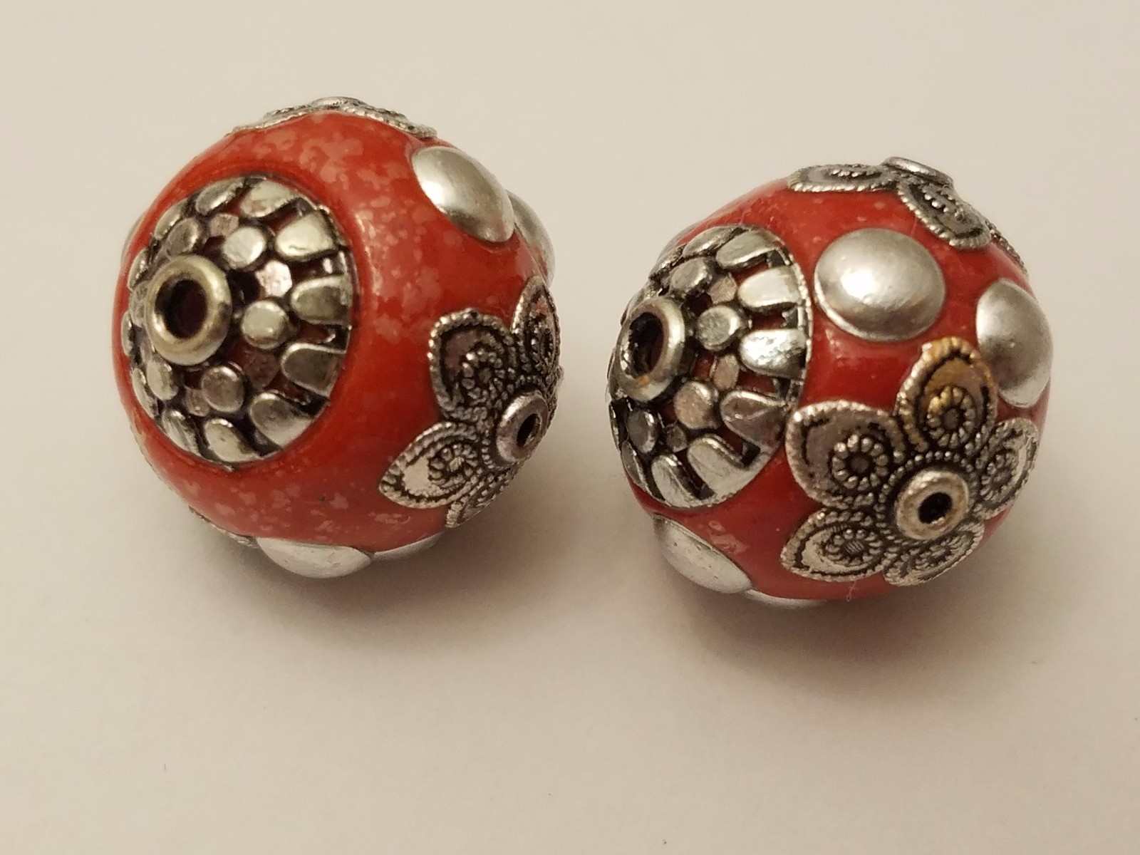 Handmade Flower Indonesia Bead with Brass Core, Round, Mixed Color, Size 19mm