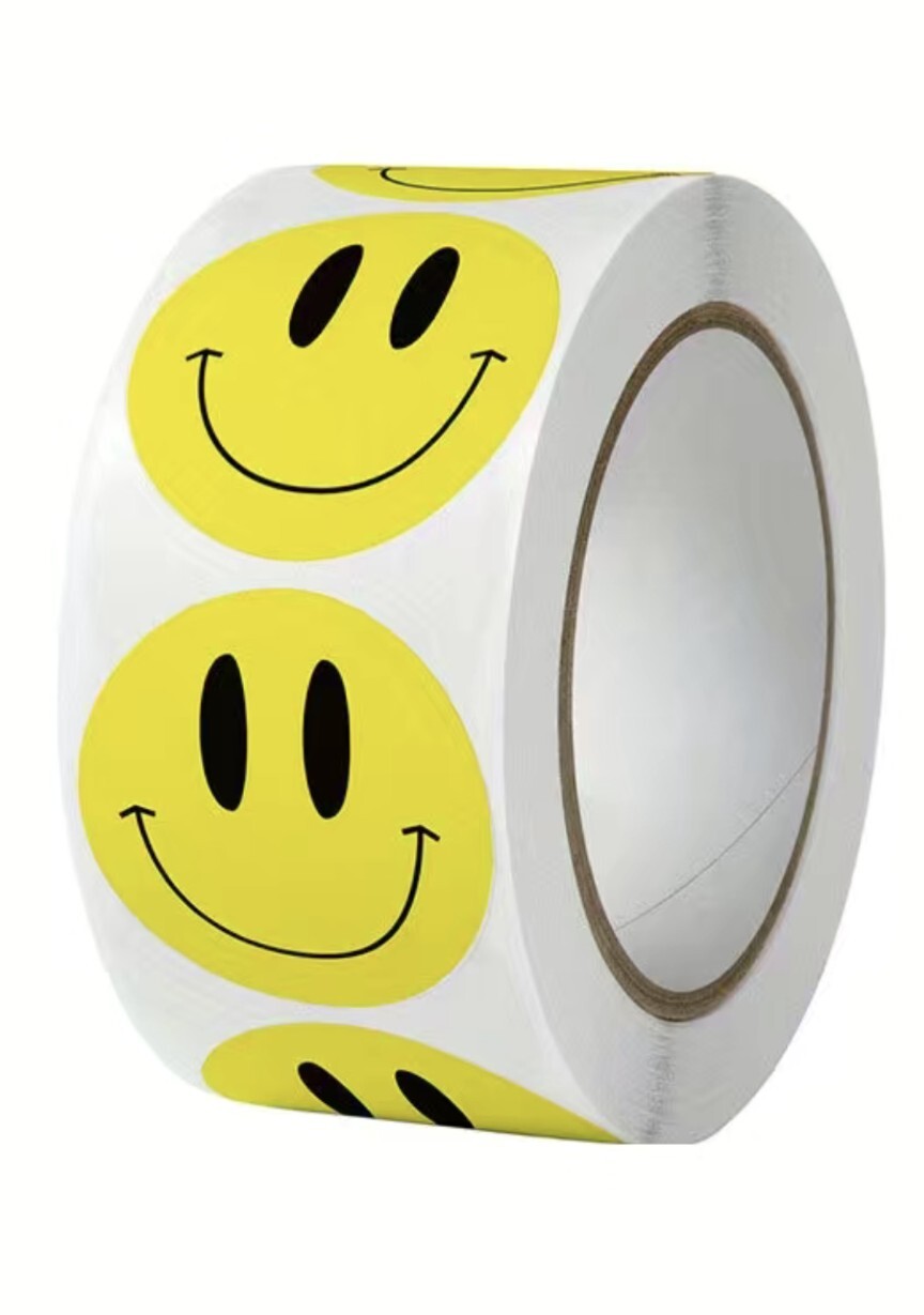 500 pcs Sticker Roll Yellow Tradition Happy Smile Face Semi Gloss Self Adhesive