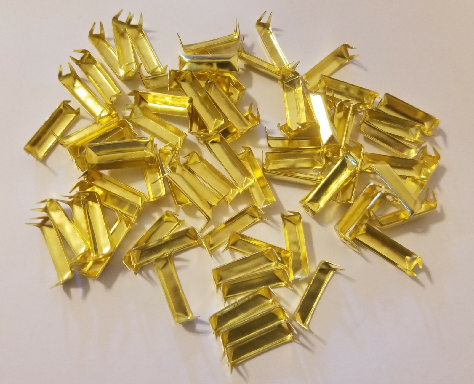 50 pcs Gold Tone Metal 18mm Pyramid Rectangle Nailheads Domed Studs for Crafts