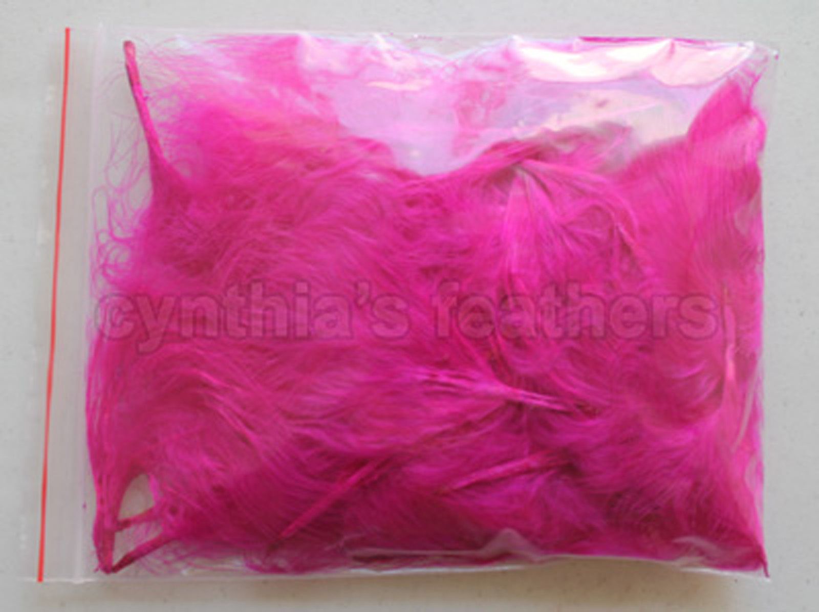 8g (1/4Oz+) Fuschia 1~3″ Turkey Marabou Feathers for crafting, 50-70 counts