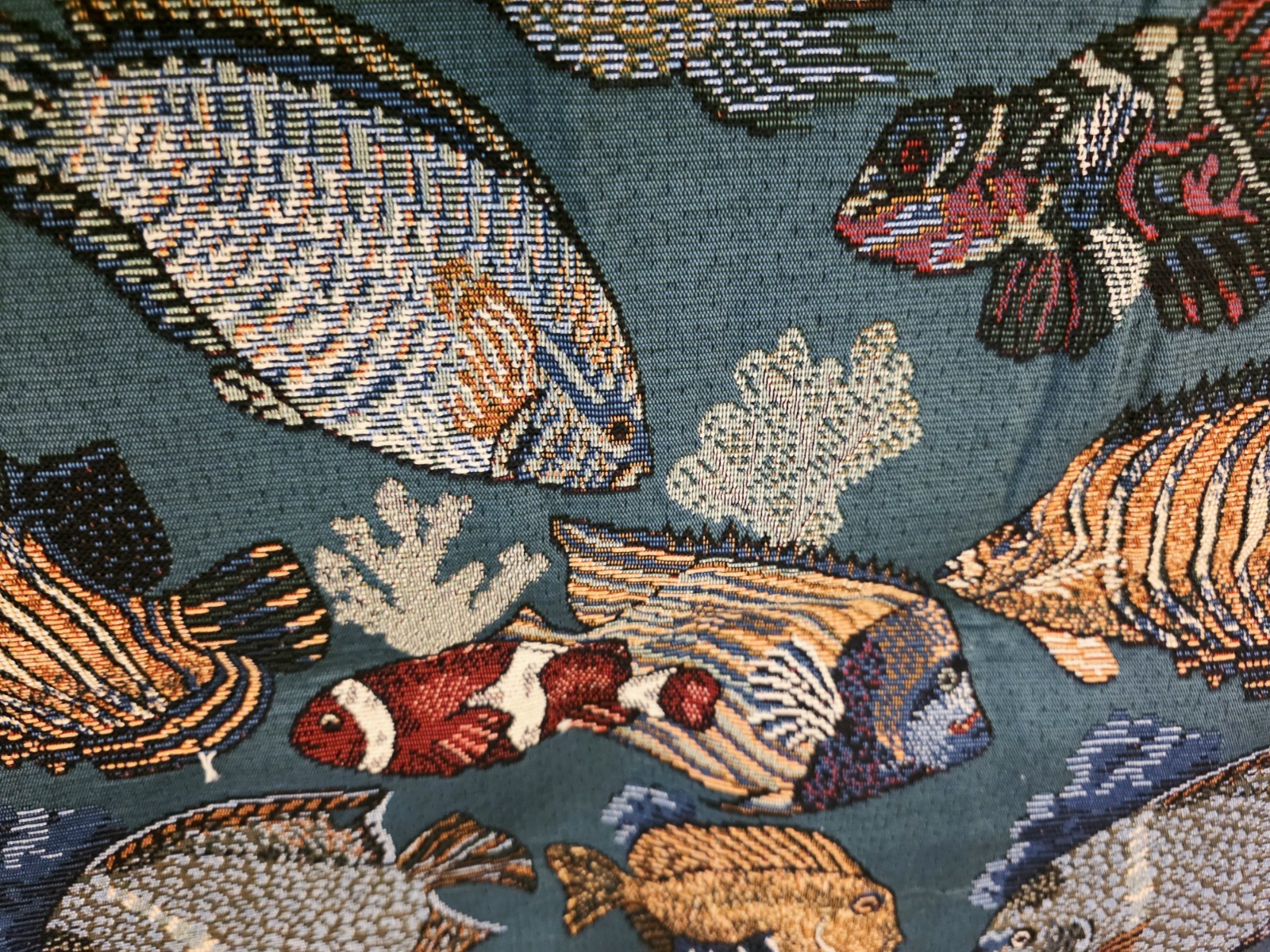 Tapestry Remnant Piece Lg Tropical Fish Sea Ocean Aquatic Nautical Decor 36×56